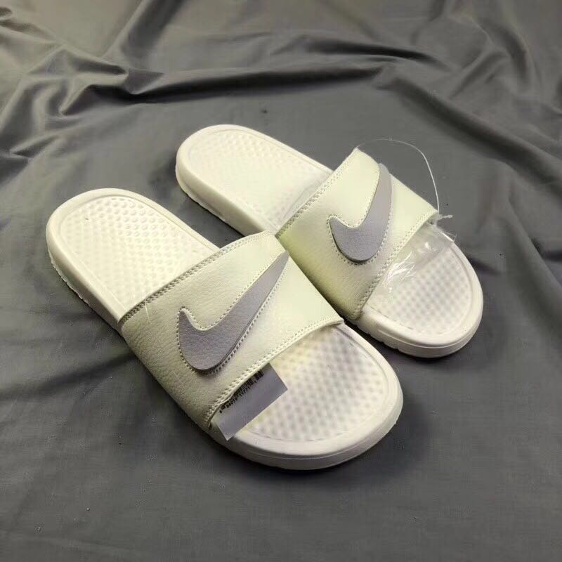 Nike Benassi JDI White Grey